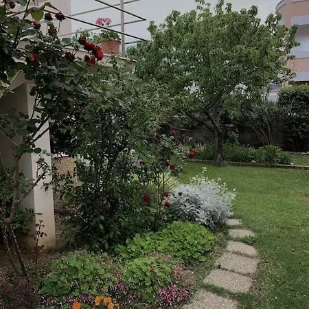 Sunny Grandma'S Garden Apartment Baska  Exterior photo