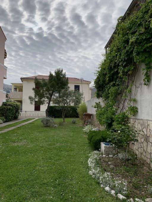 Apartament Sunny Grandma's Garden *
